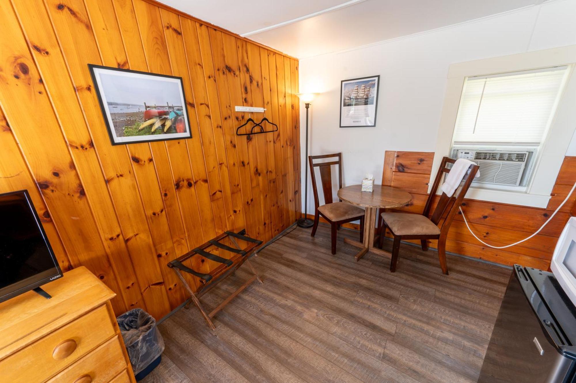 Yardarm Motel Searsport ภายนอก รูปภาพ