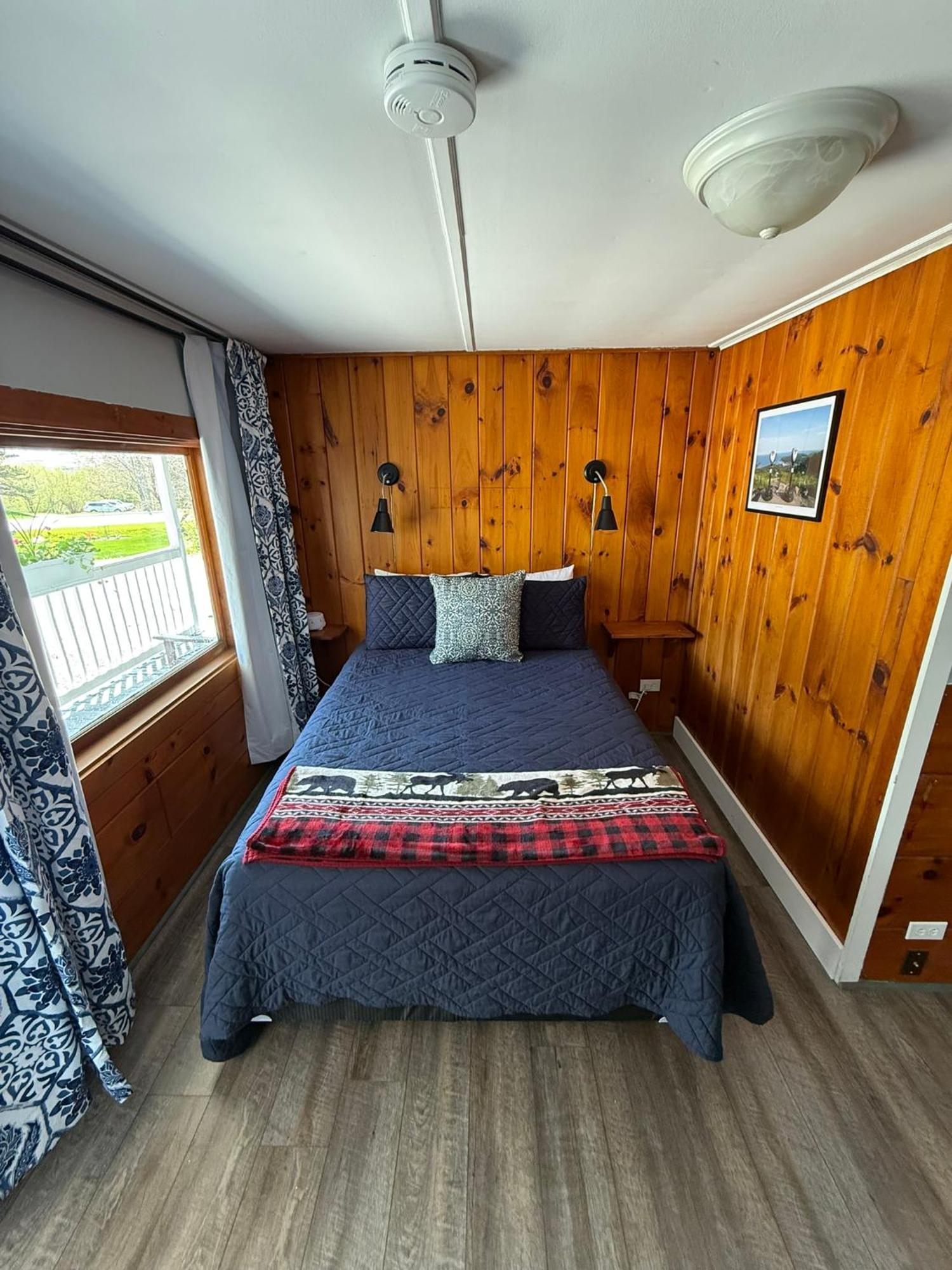 Yardarm Motel Searsport ภายนอก รูปภาพ
